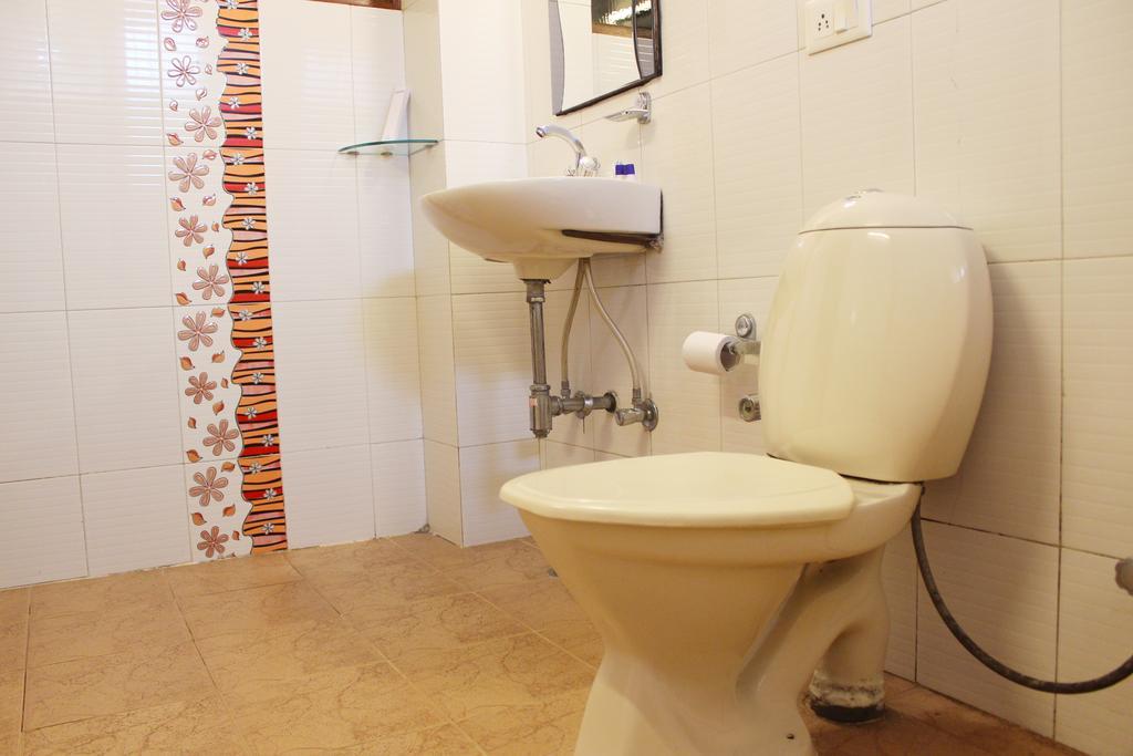 Hotel Delhi Marine Club C6 Vasant Kunj ニューデリー エクステリア 写真