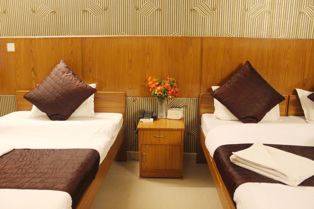 Hotel Delhi Marine Club C6 Vasant Kunj ニューデリー エクステリア 写真