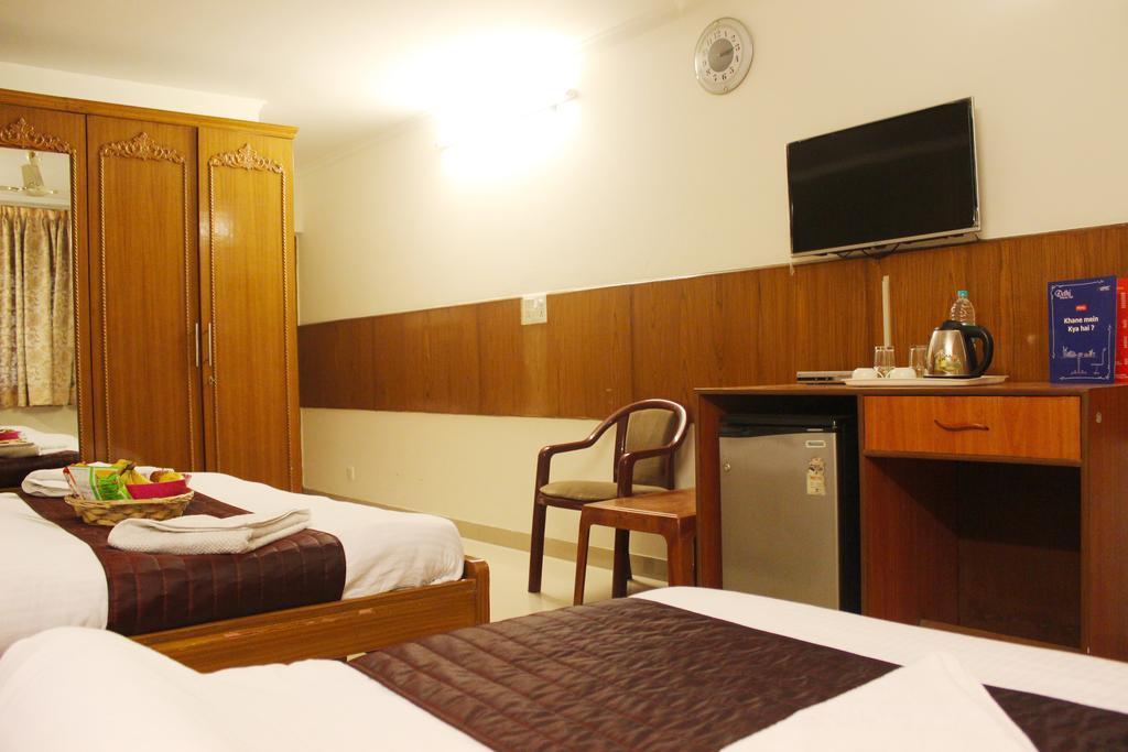 Hotel Delhi Marine Club C6 Vasant Kunj ニューデリー エクステリア 写真